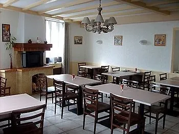 Logis Hotel Le Bretagne Le Vivier-sur-Mer