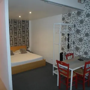 Bed and breakfast Les Colombes De La Baie Du Mont Saint-michel, Aucey-la-Plaine
